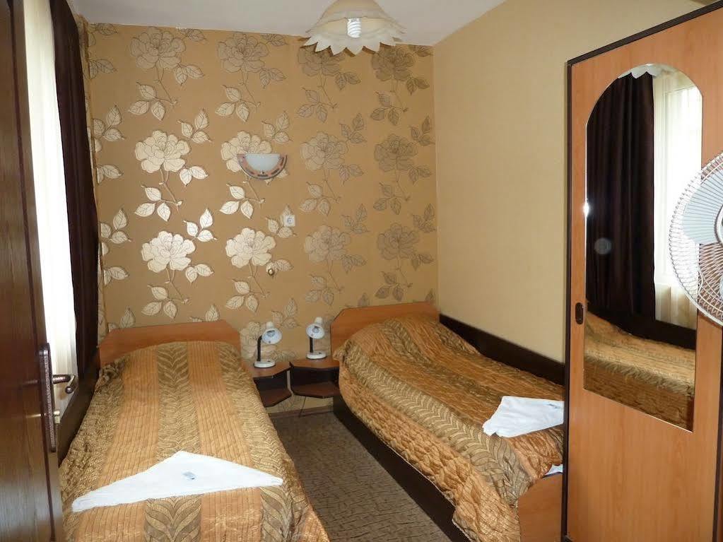 Tarnovski Dom Guest Rooms Велико-Тырново Экстерьер фото
